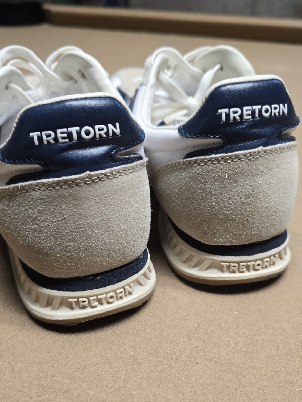 Tretorn Womens Sneakers in White & Navy Size 10m Kristine - Picture 8 of 8